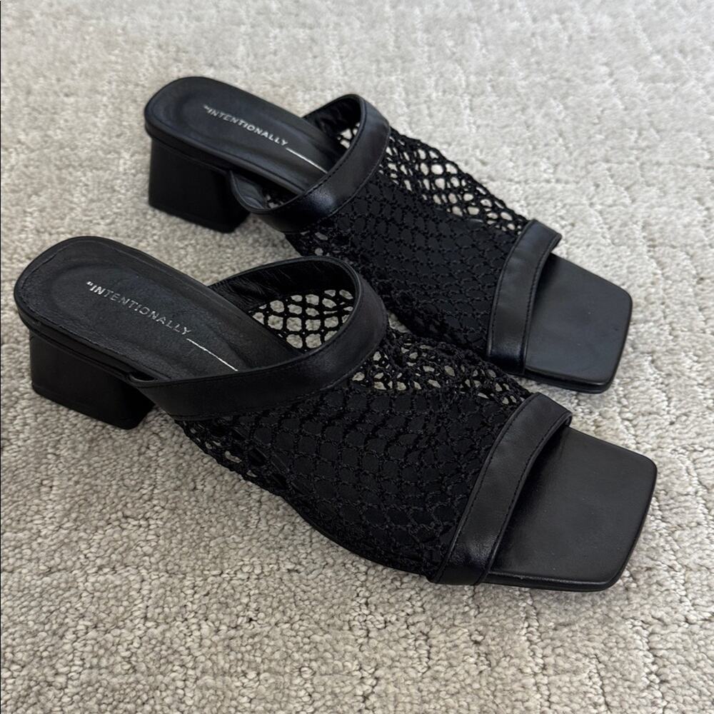Intentionally Blank Jan Block Heel Mesh Sandals B… - image 1